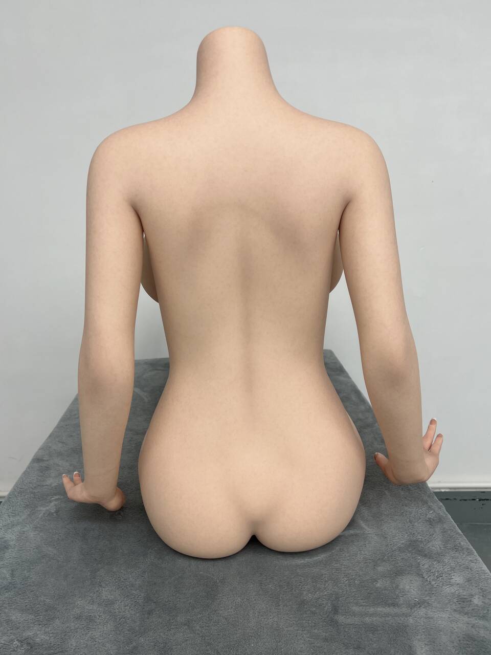 AIBEI | Slightly Flawed 167cm/5ft6 E-Cup Silicone Bodies – 40% OFF White Skin